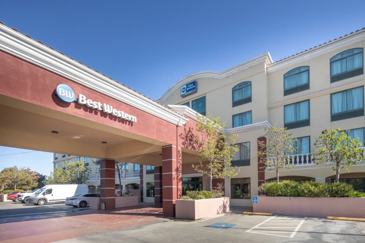 Best Western Inn & Suites