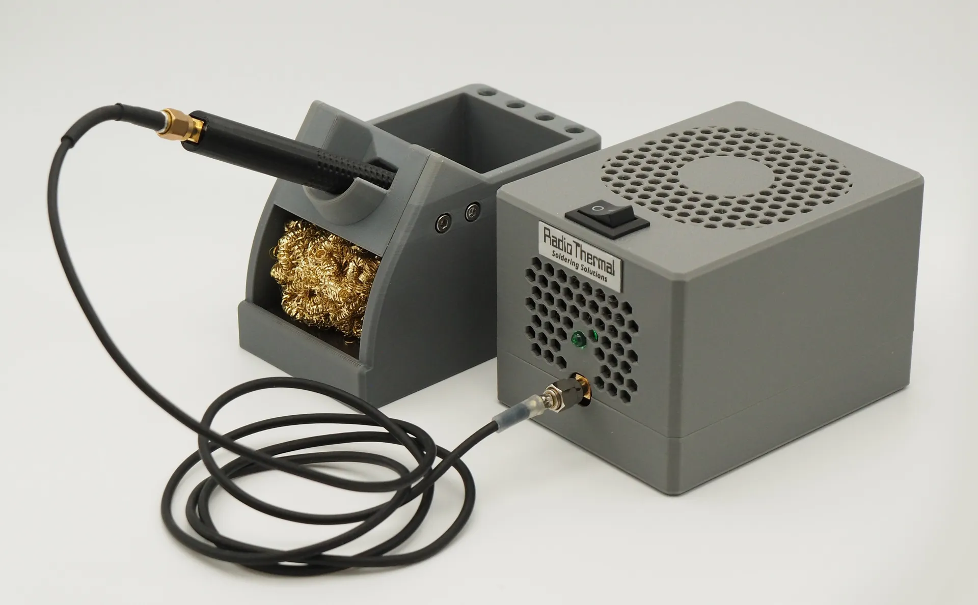 Open Hardware Induction-Heated Soldering Iron